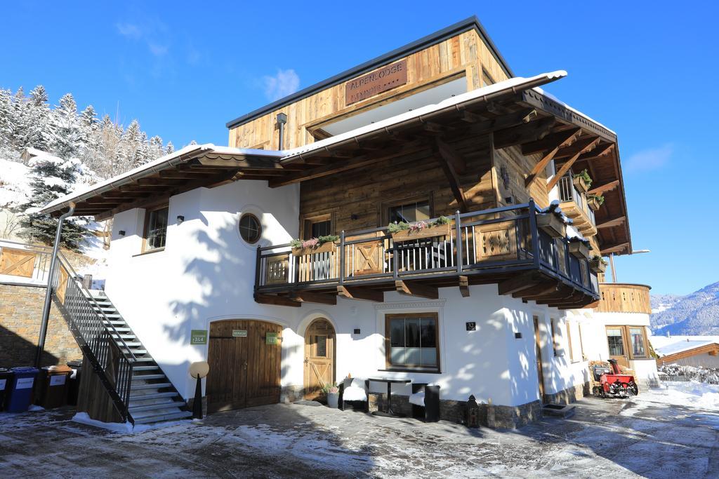 Naturlodge Ladis Ehemals Alpenlodge Alexander Inklusive Sommer Bergbahnticket Exterior photo