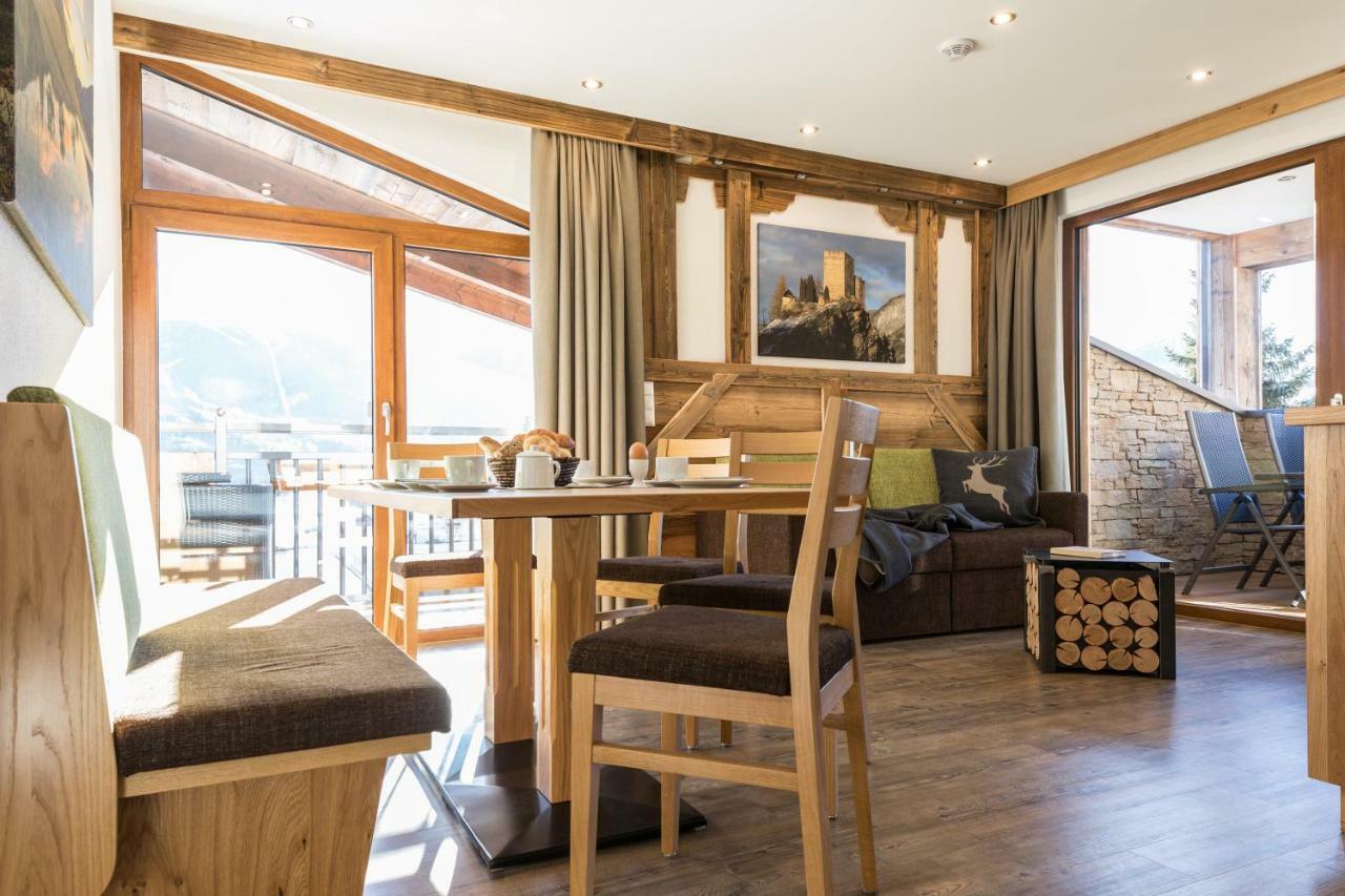 Naturlodge Ladis Ehemals Alpenlodge Alexander Inklusive Sommer Bergbahnticket Exterior photo
